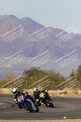 media/Dec-17-2023-CVMA (Sun) [[bf0c04832d]]/Race 4 Amateur Supersport Middleweight/